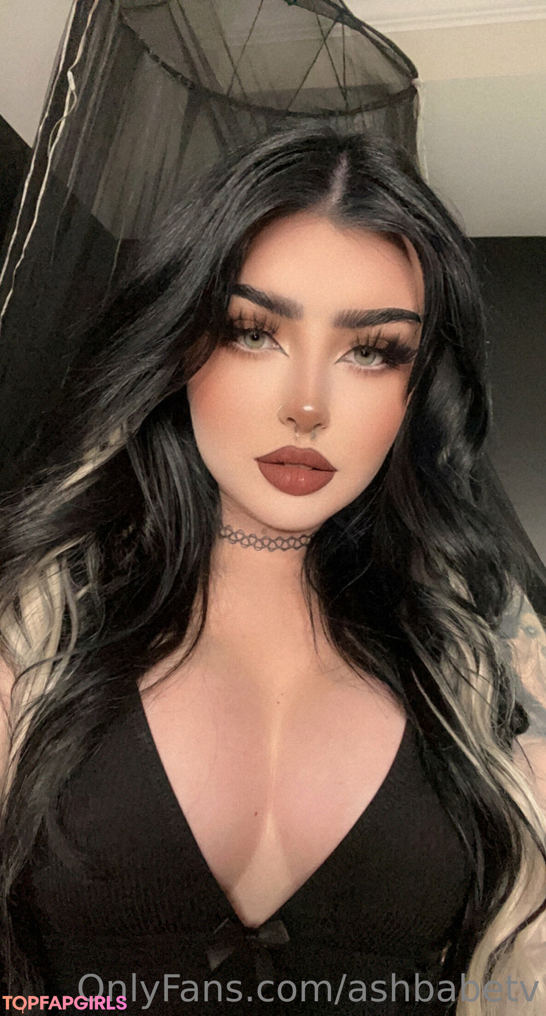 Photo nue de fuite OnlyFans de Ashley Banks #80