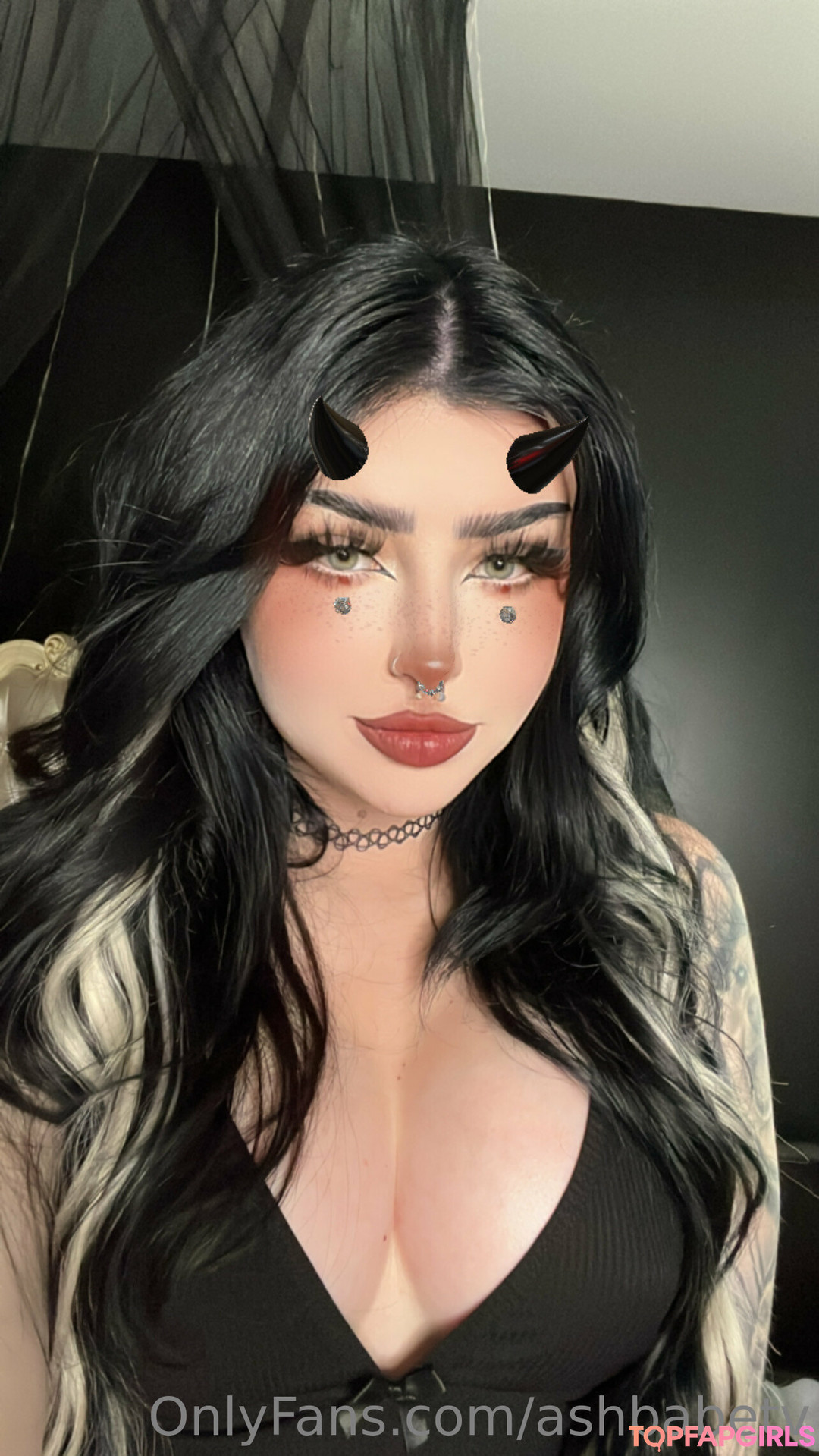 Photo nue de fuite OnlyFans de Ashley Banks #93