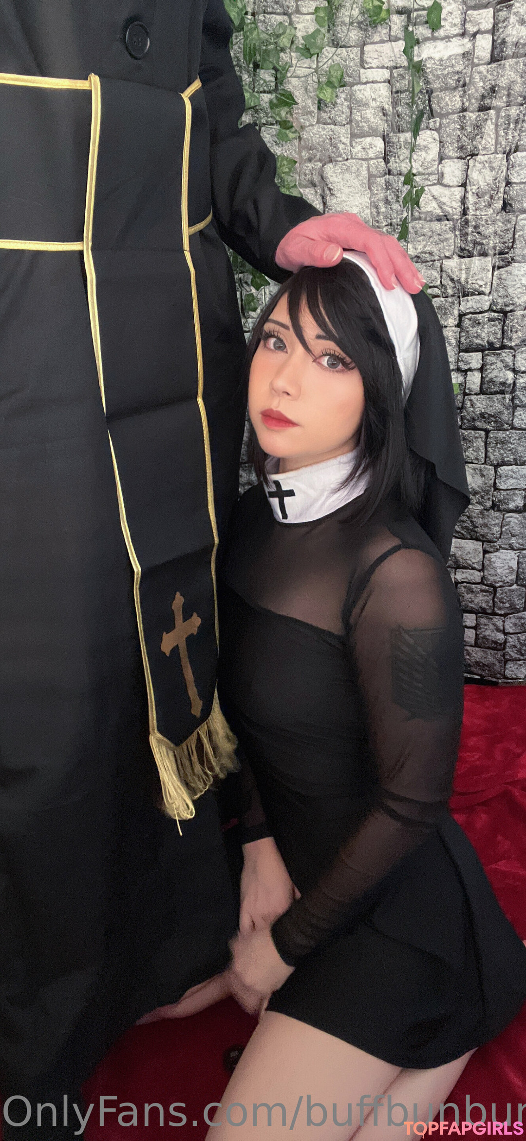 Photo nue de fuite OnlyFans de Womanwearingred #120