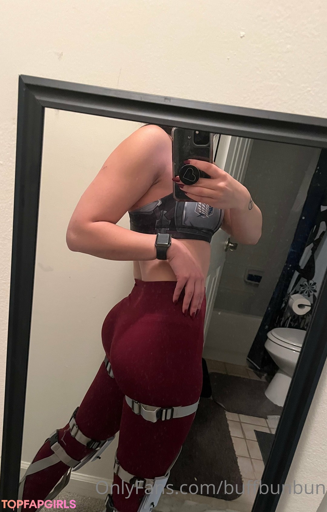 Photo nue de fuite OnlyFans de Womanwearingred #191