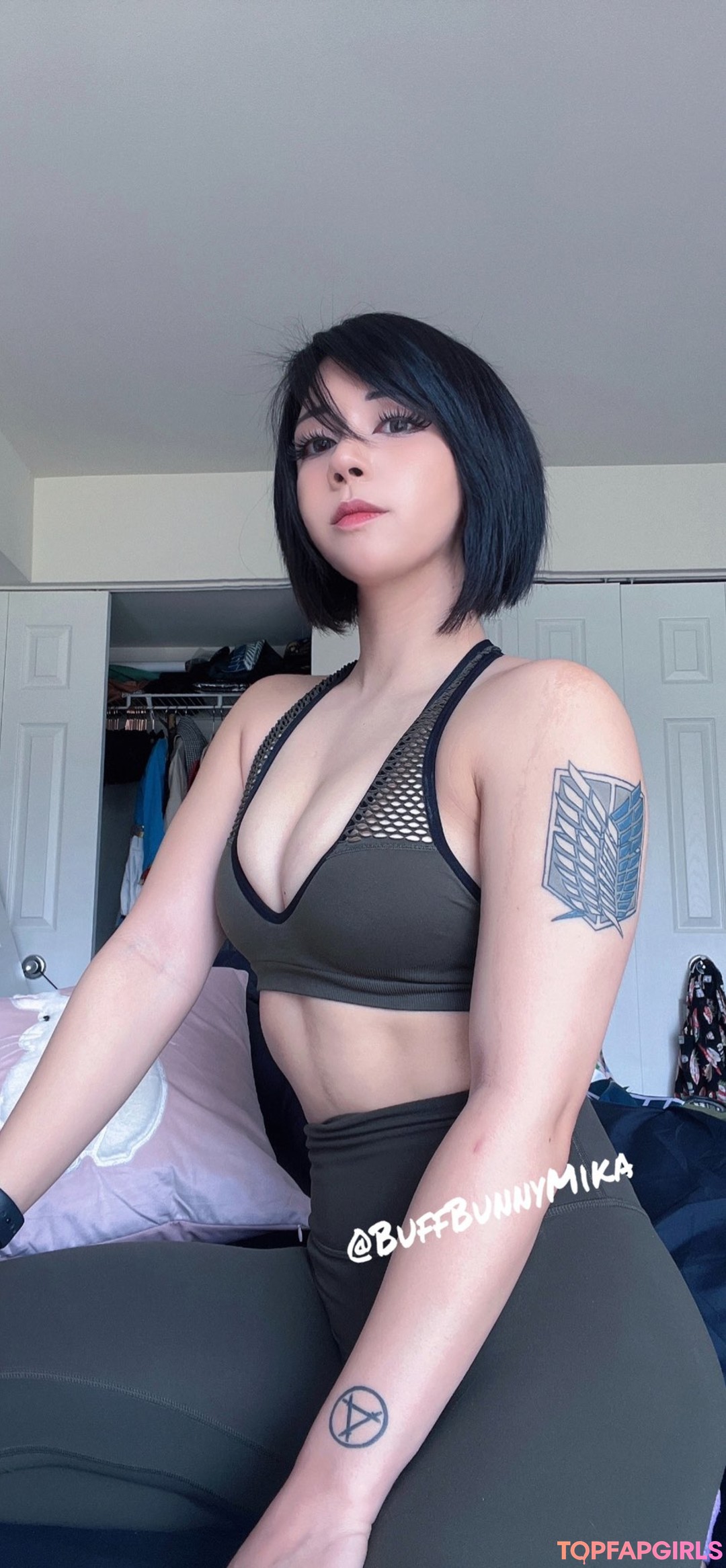 Photo nue de fuite OnlyFans de Womanwearingred #20