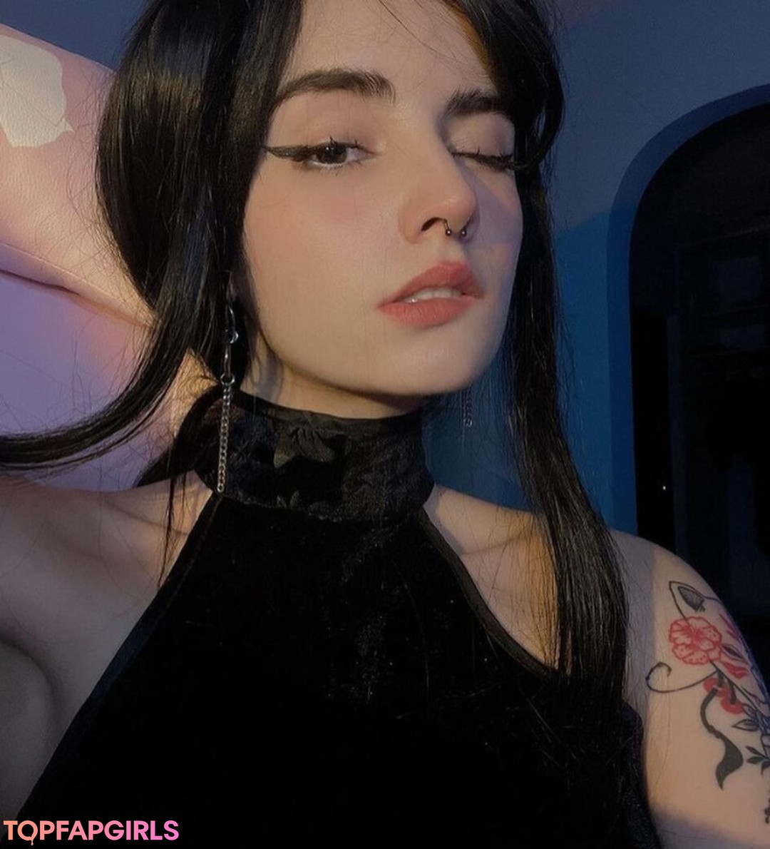 Photo nue de fuite OnlyFans de Loona #742