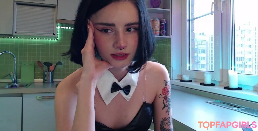 Photo nue de fuite OnlyFans de Loona #845