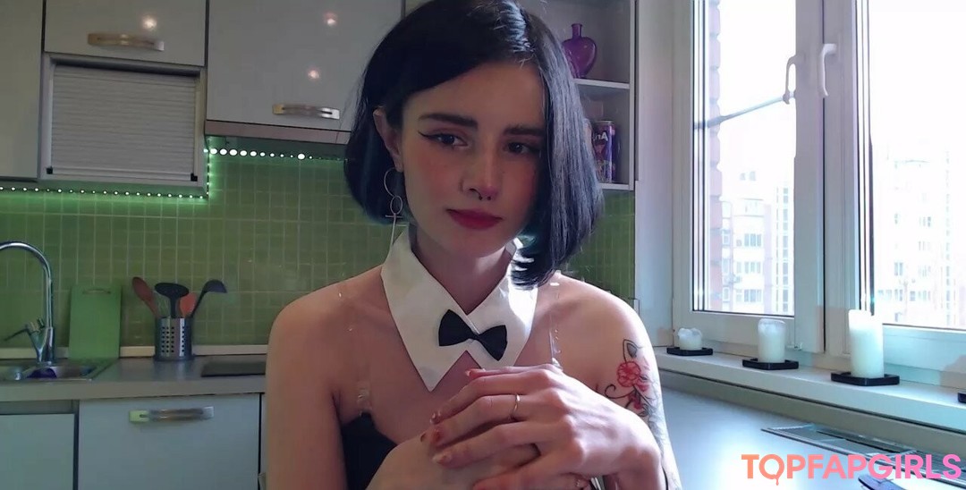 Photo nue de fuite OnlyFans de Loona #874