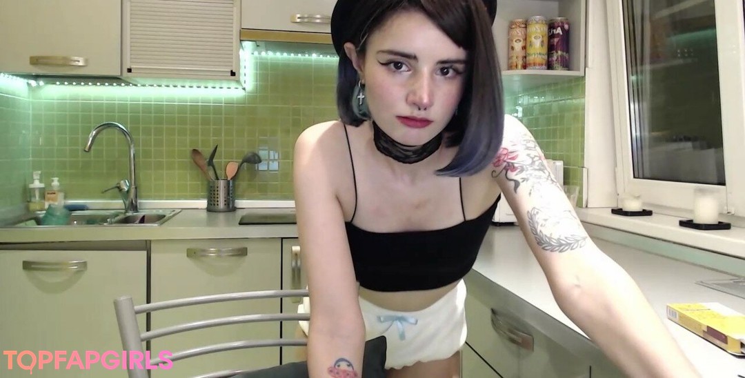 Photo nue de fuite OnlyFans de Loona #887