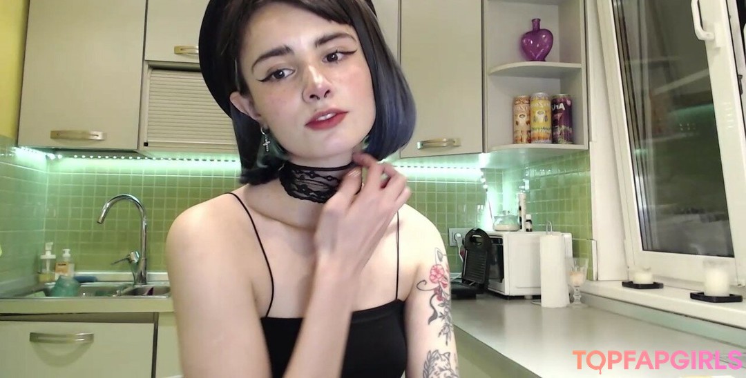 Photo nue de fuite OnlyFans de Loona #900