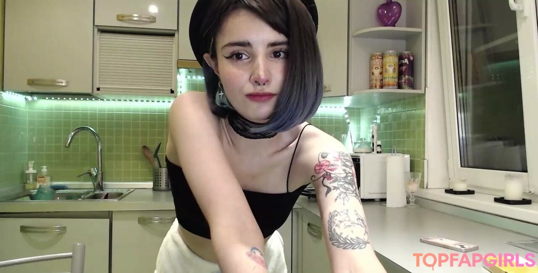 Photo nue de fuite OnlyFans de Loona #911