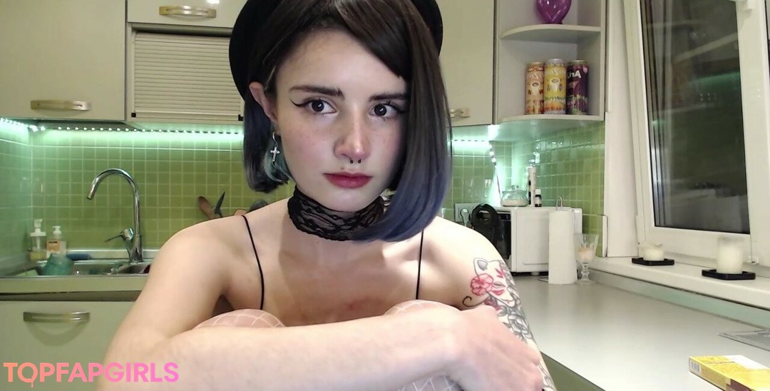 Photo nue de fuite OnlyFans de Loona #917