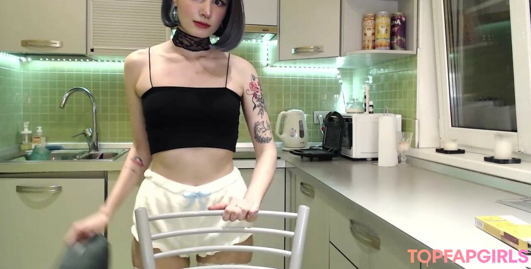 Photo nue de fuite OnlyFans de Loona #922