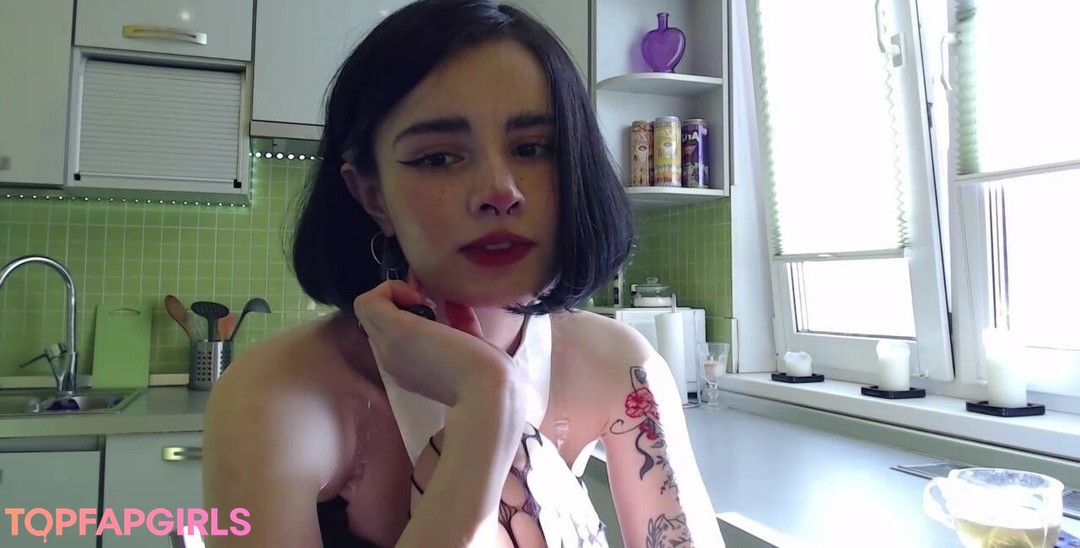 Photo nue de fuite OnlyFans de Loona #966