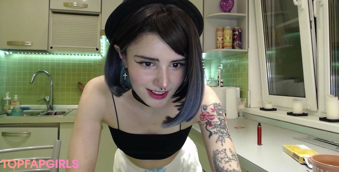 Photo nue de fuite OnlyFans de Loona #986