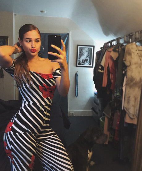 Photo nue de fuite OnlyFans de Janae Girard