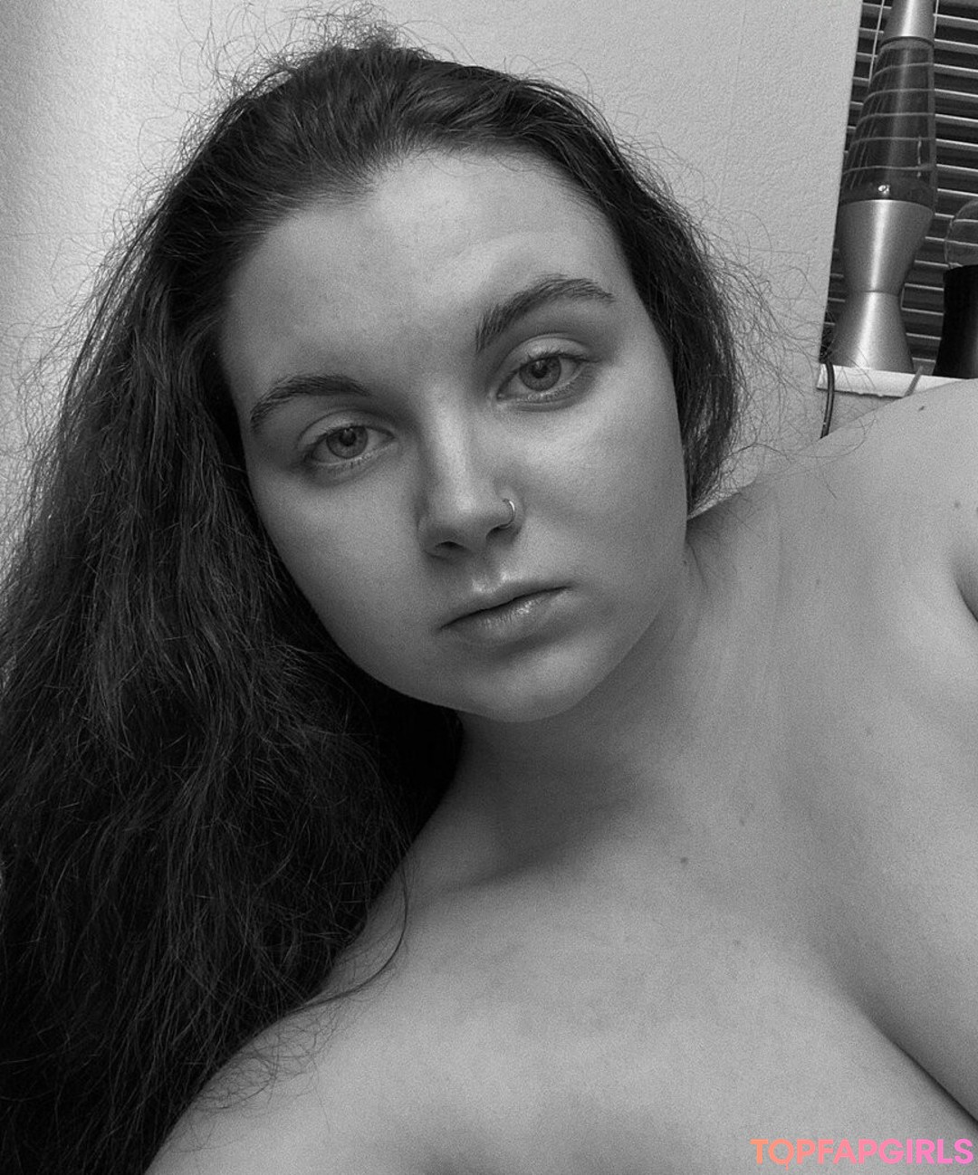 Photo nue de fuite OnlyFans de Bustybritishbrunette #33 Photo nue de fuite OnlyFans de Bustybritishbrunette #33