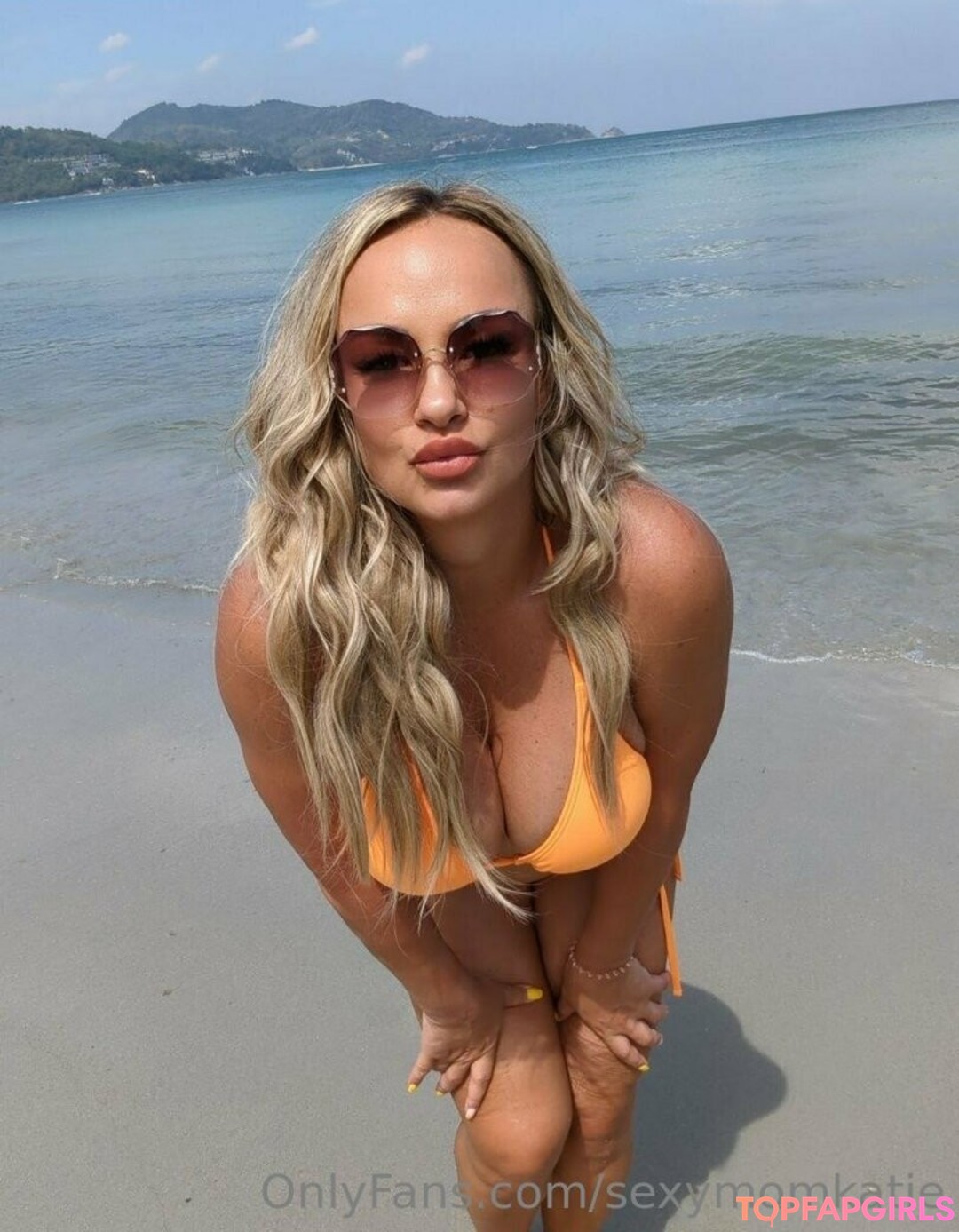 Photo nue de fuite OnlyFans de Sexymomkatie #363 Photo nue de fuite OnlyFans de Sexymomkatie #363