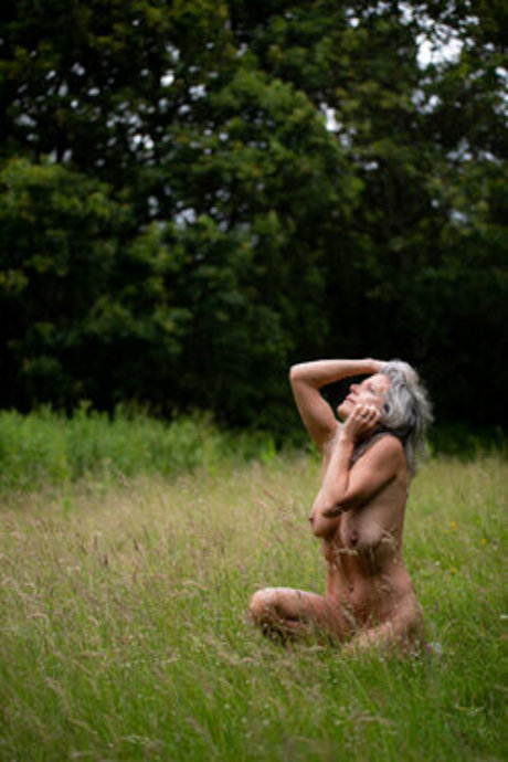 Helen saunders