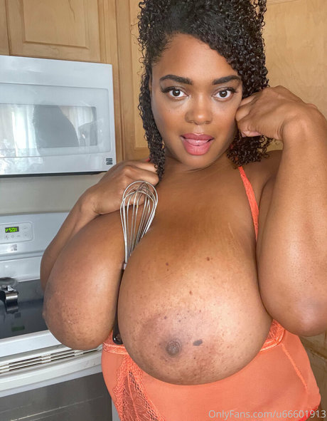 Photo nue de fuite OnlyFans de Nikky Dunes