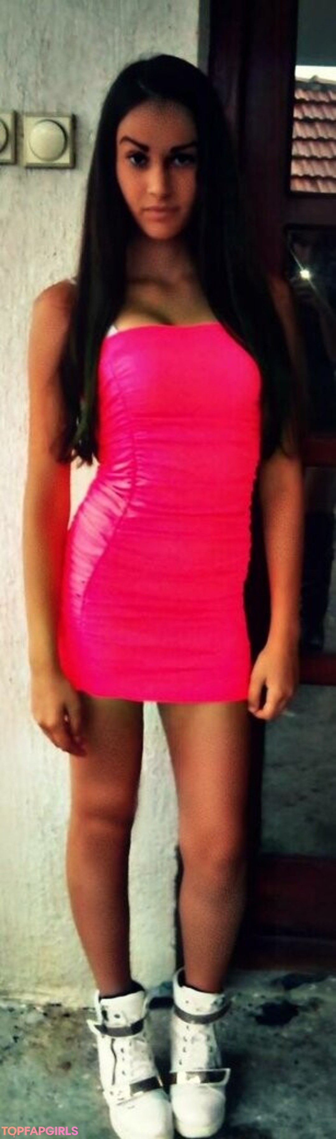 Photo nue de fuite OnlyFans de Tinche Bre #33 Photo nue de fuite OnlyFans de Tinche Bre #33