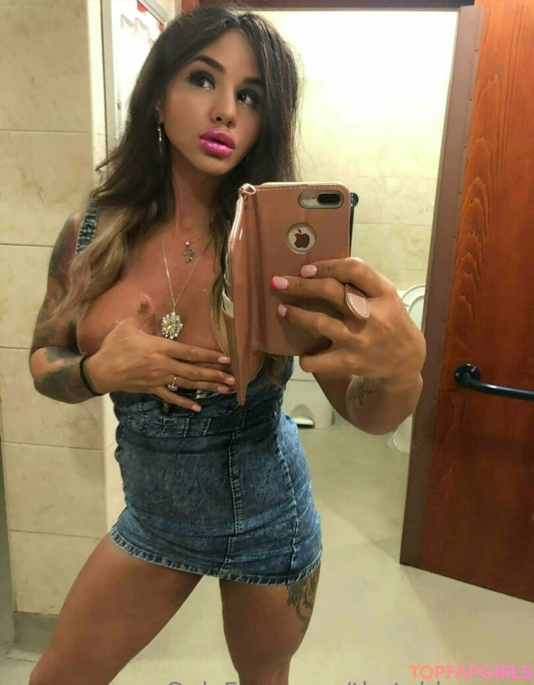 Photo nue de fuite OnlyFans de Thetabbyanne #17 Photo nue de fuite OnlyFans de Thetabbyanne #17