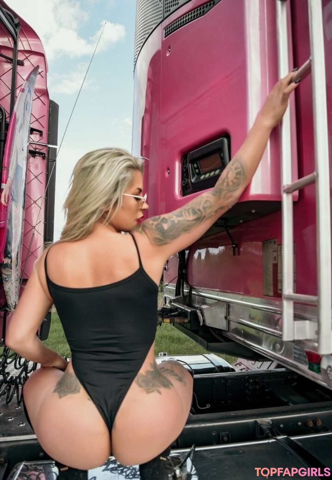 Photo nue de fuite OnlyFans de Sheila Bellaver #27 Photo nue de fuite OnlyFans de Sheila Bellaver #27