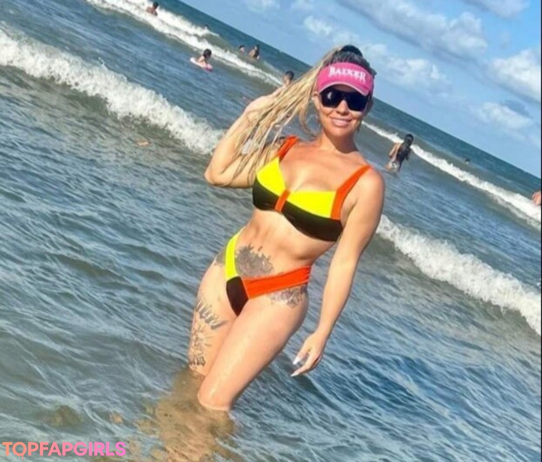 Photo nue de fuite OnlyFans de Sheila Bellaver #3 Photo nue de fuite OnlyFans de Sheila Bellaver #3