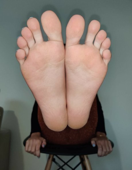 Alicefrenchfeet