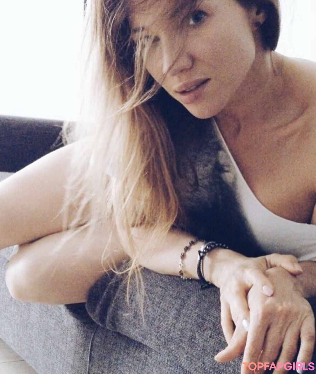 Photo nue de fuite OnlyFans de Veronicasilesto #63 Photo nue de fuite OnlyFans de Veronicasilesto #63