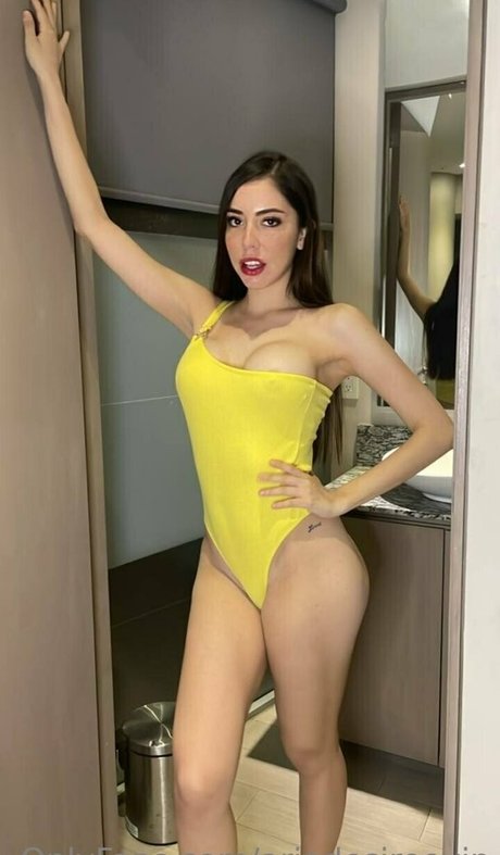 Photo nue de fuite OnlyFans de Ariadesireevip