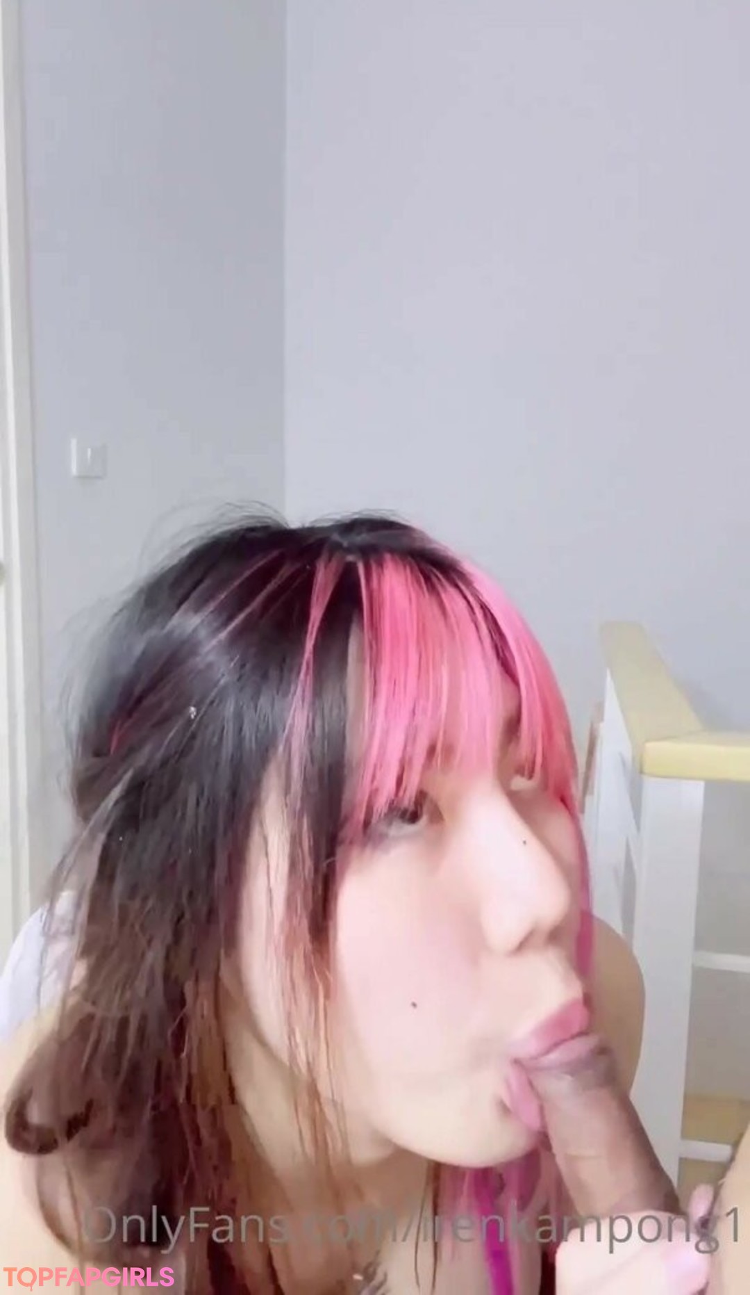 Photo nue de fuite OnlyFans de Irenkampong1 #36 Photo nue de fuite OnlyFans de Irenkampong1 #36