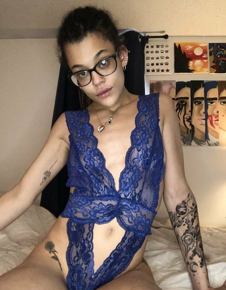 Photo nue de fuite OnlyFans de Laurynroes