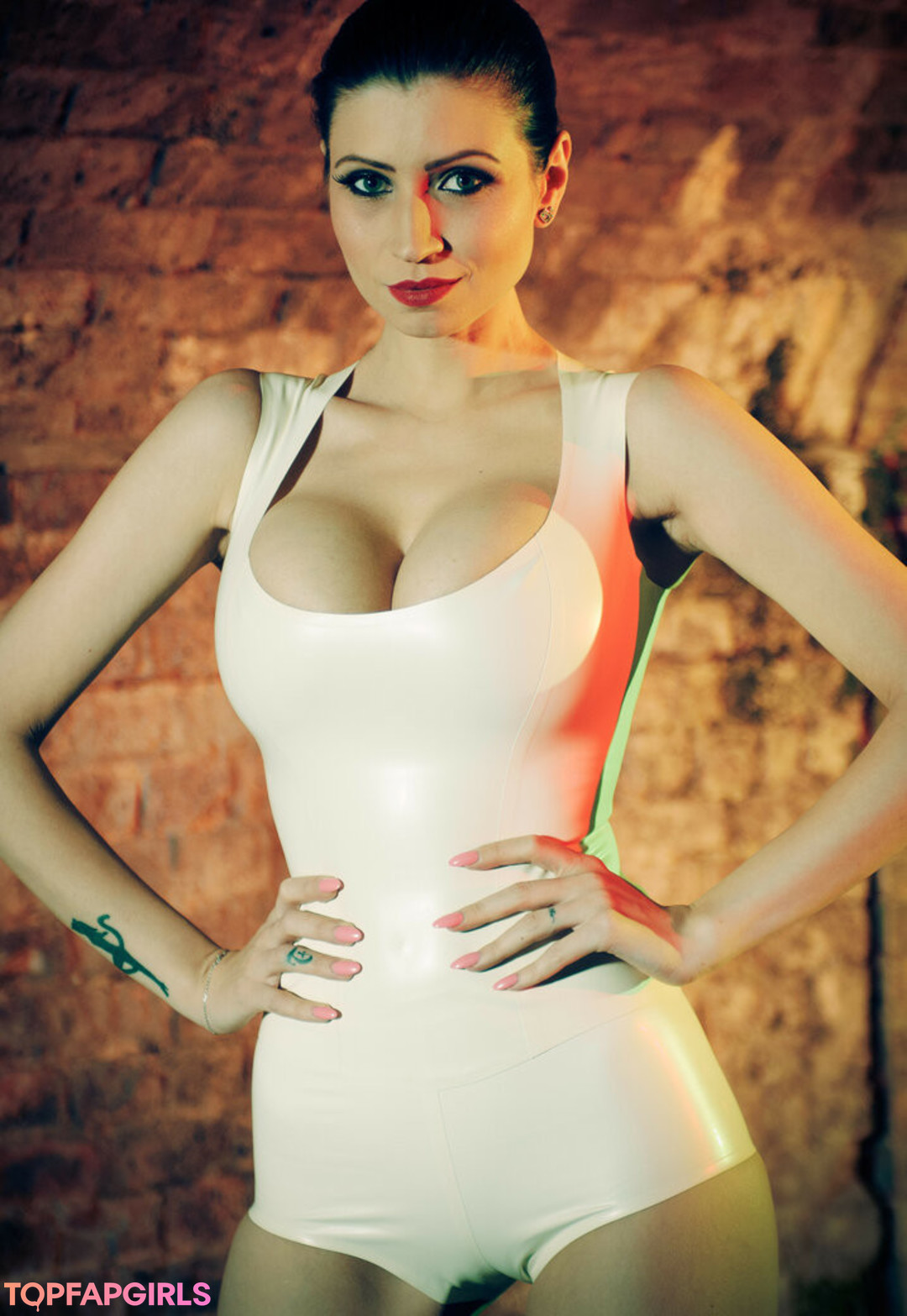 Photo nue de fuite OnlyFans de Lillyroma1982 #1914