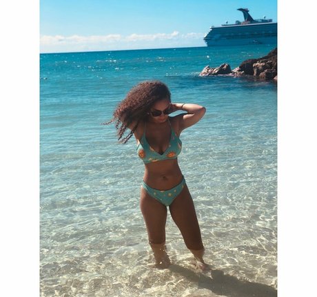 Photo nue de fuite OnlyFans de Kennedy Norwood