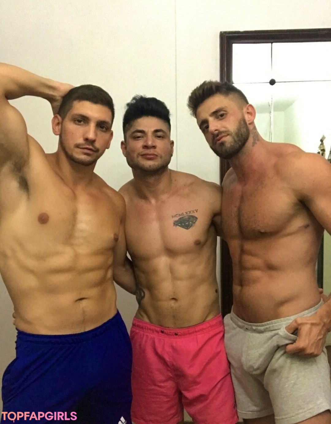 Photo nue de fuite OnlyFans de Emilianoterra #1 Photo nue de fuite OnlyFans de Emilianoterra #1