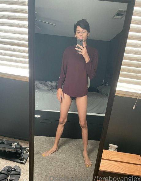 Photo nue de fuite OnlyFans de Femboyangiesfeet
