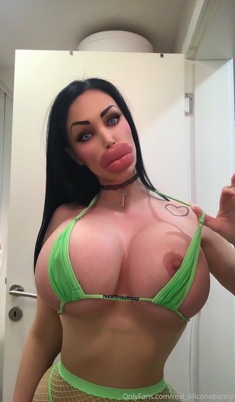 Photo nue de fuite OnlyFans de Realsiliconebunny