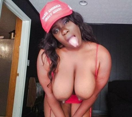 Ebonyashley_