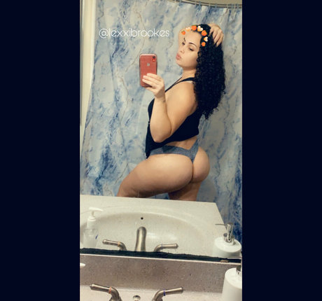 Photo nue de fuite OnlyFans de Sexylexxib