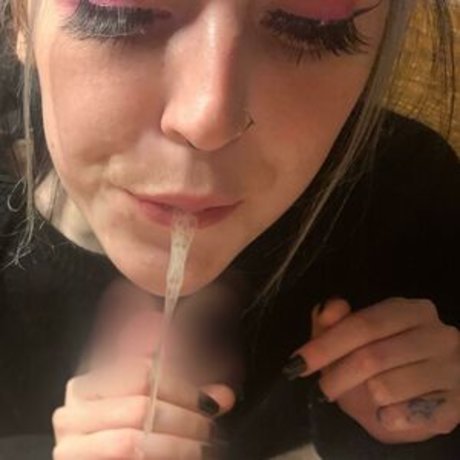 Photo nue de fuite OnlyFans de Queellilal