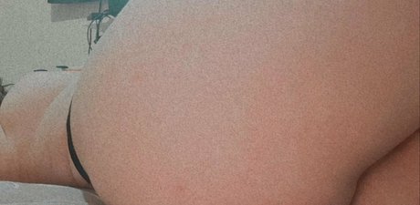 Photo nue de fuite OnlyFans de Iwaifu