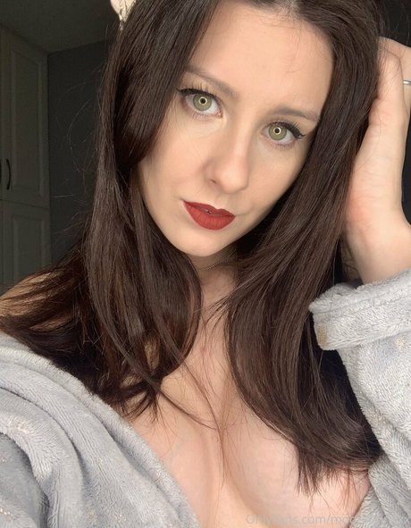 Photo nue de fuite OnlyFans de Mooreerinxxx