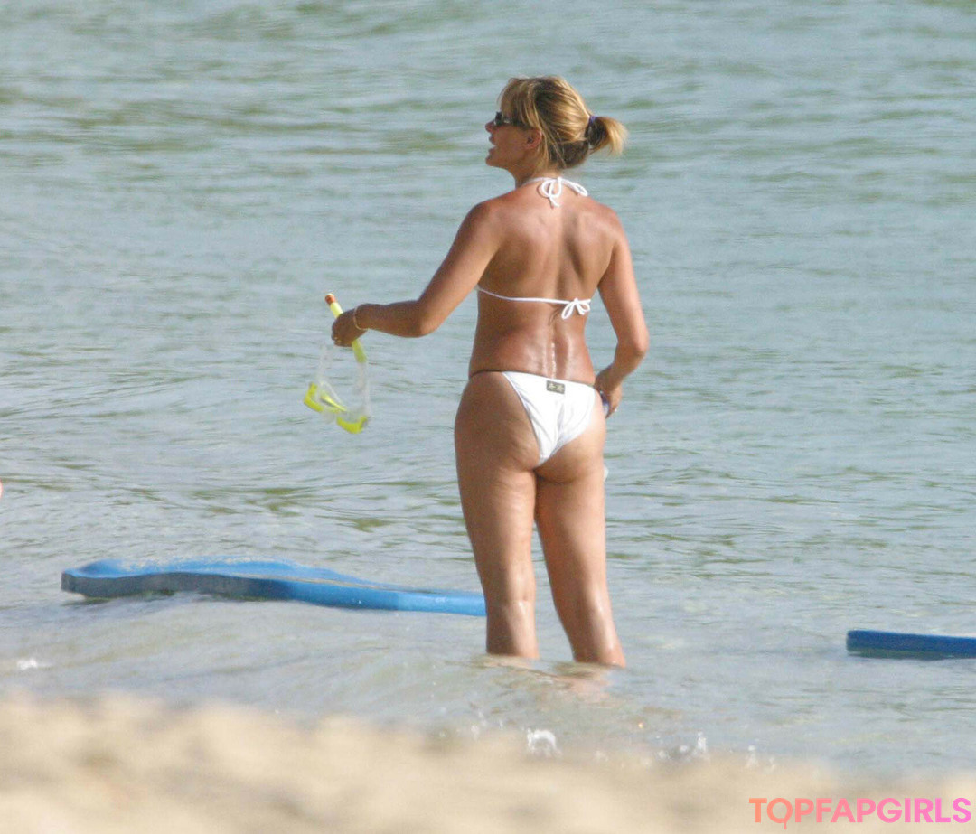 Photo nue de fuite OnlyFans de Carole Smillie #60 Photo nue de fuite OnlyFans de Carole Smillie #60