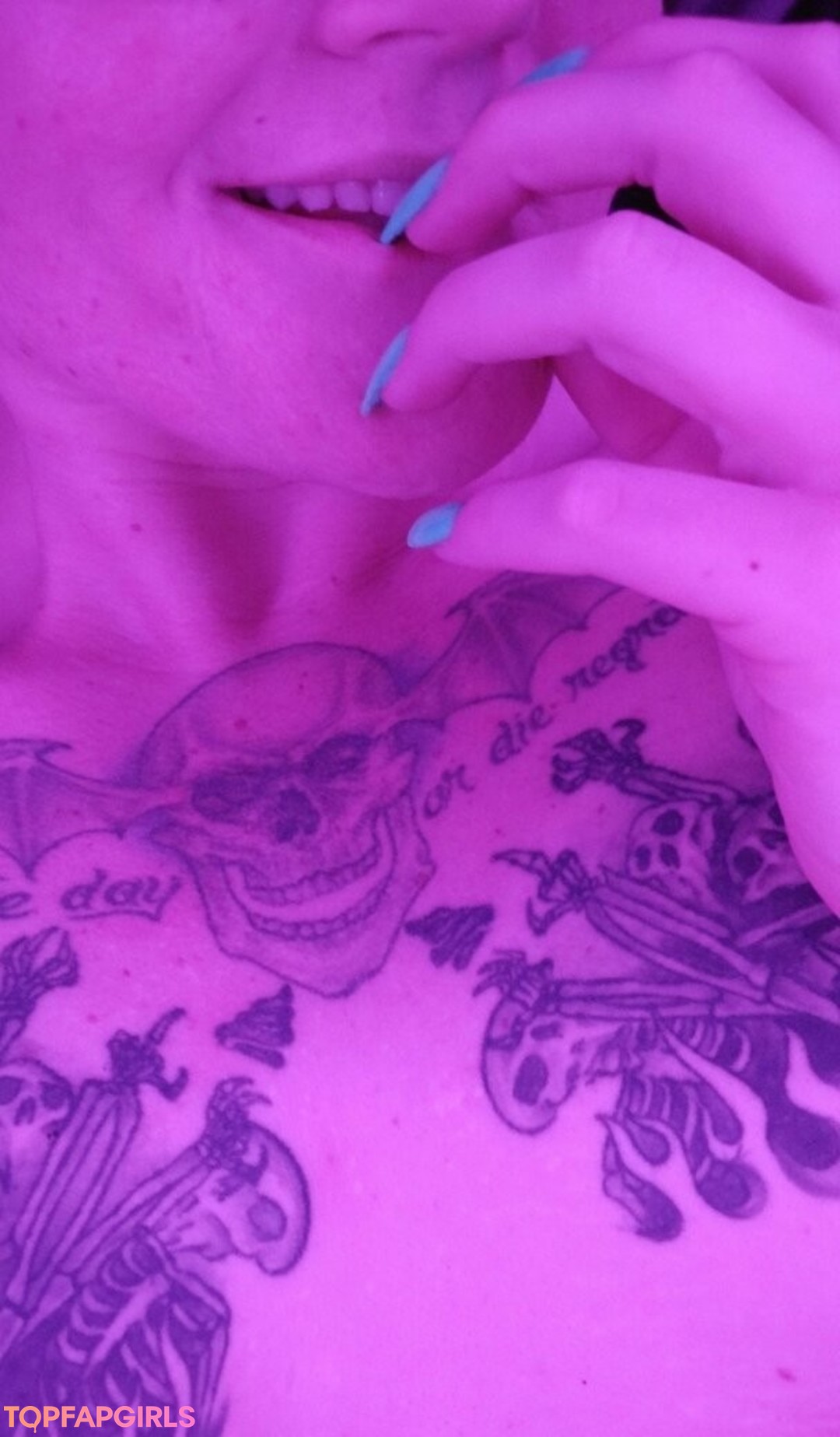 Photo nue de fuite OnlyFans de Wiggyressx #21 Photo nue de fuite OnlyFans de Wiggyressx #21