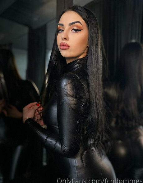 Photo nue de fuite OnlyFans de Fchdommes