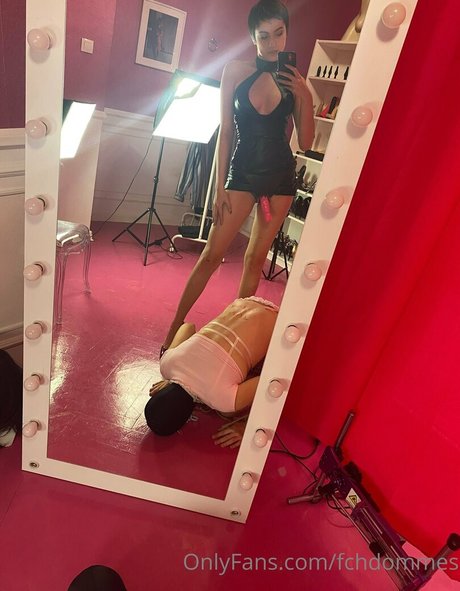 Photo nue de fuite OnlyFans de Fchdommes