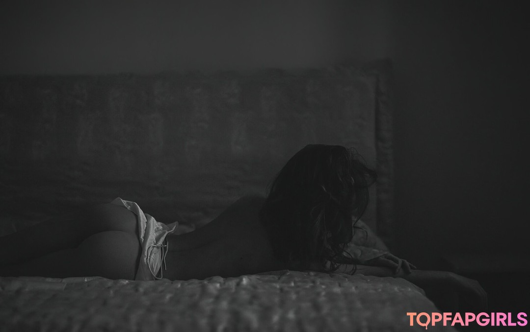 Photo nue de fuite OnlyFans de Guerlain #308 Photo nue de fuite OnlyFans de Guerlain #308