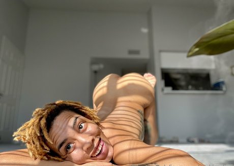 Photo nue de fuite OnlyFans de Godisadina