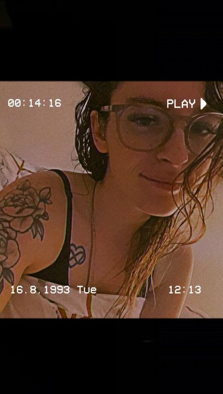 Photo nue de fuite OnlyFans de Miniloupxxx
