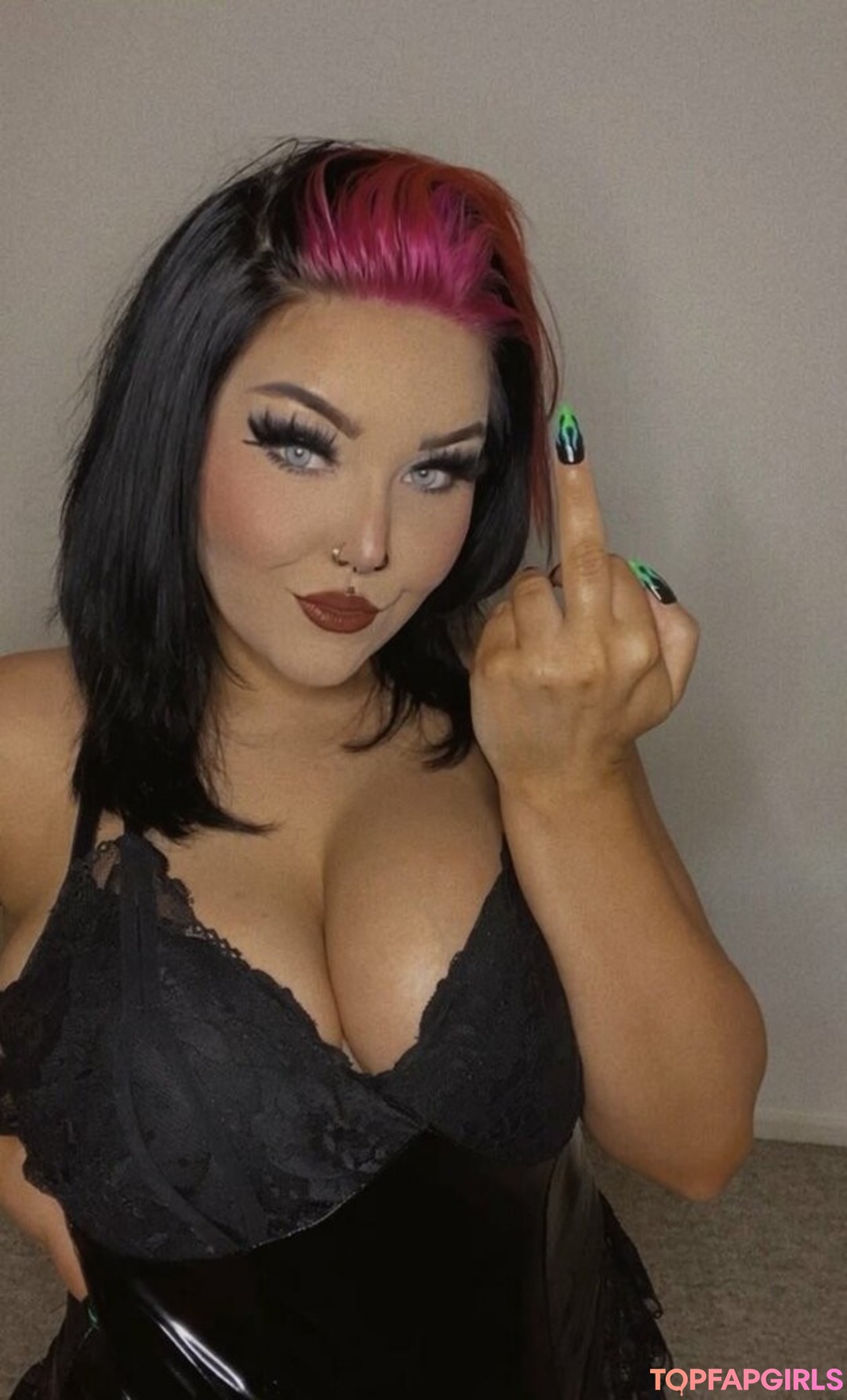 Photo nue de fuite OnlyFans de Charli Evans #86 Photo nue de fuite OnlyFans de Charli Evans #86