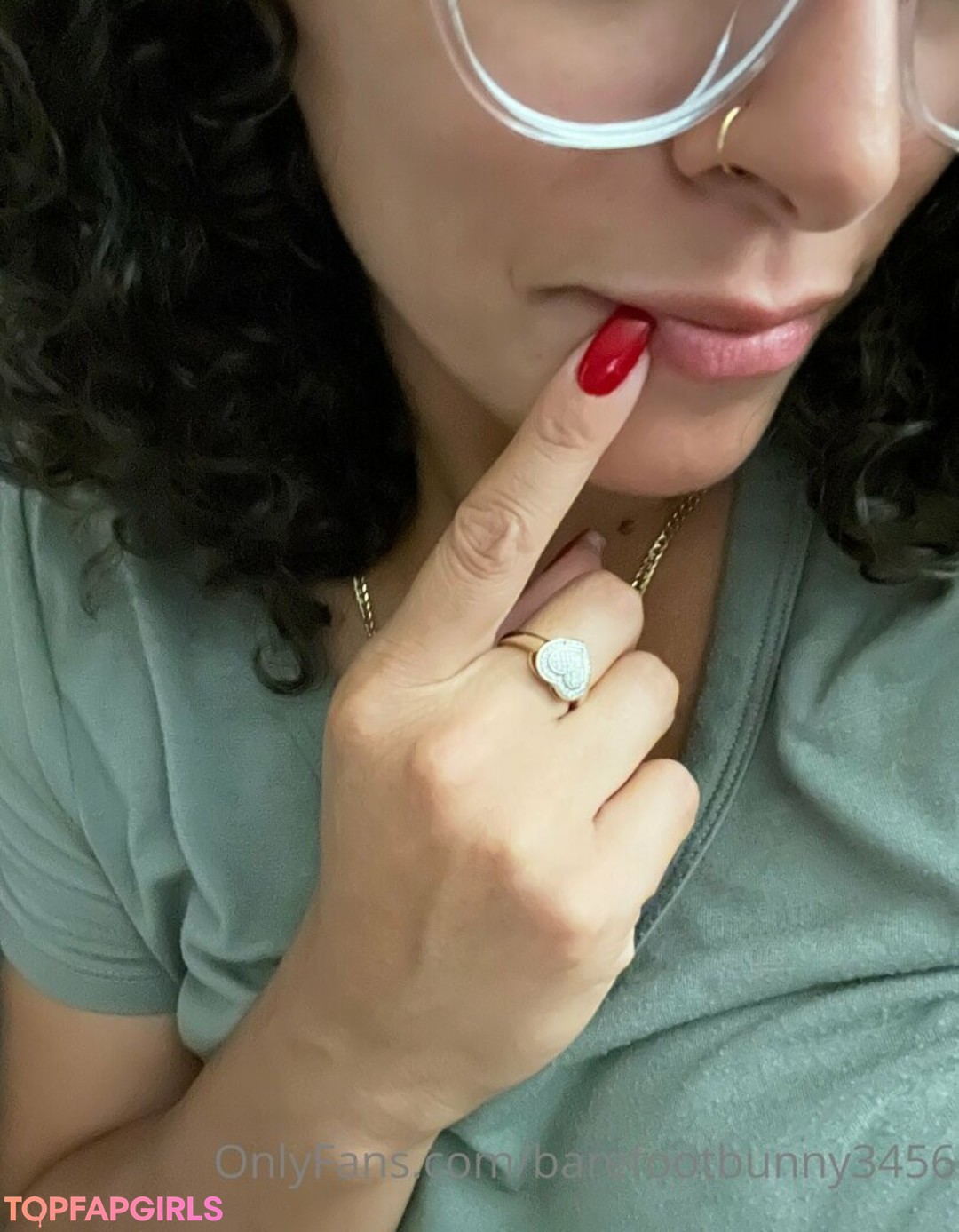 Photo nue de fuite OnlyFans de Barefootbunny3456 #3 Photo nue de fuite OnlyFans de Barefootbunny3456 #3
