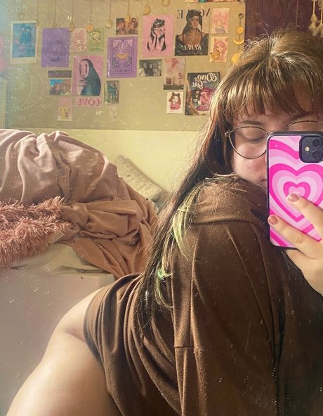 Photo nue de fuite OnlyFans de Holyhollyphoebe