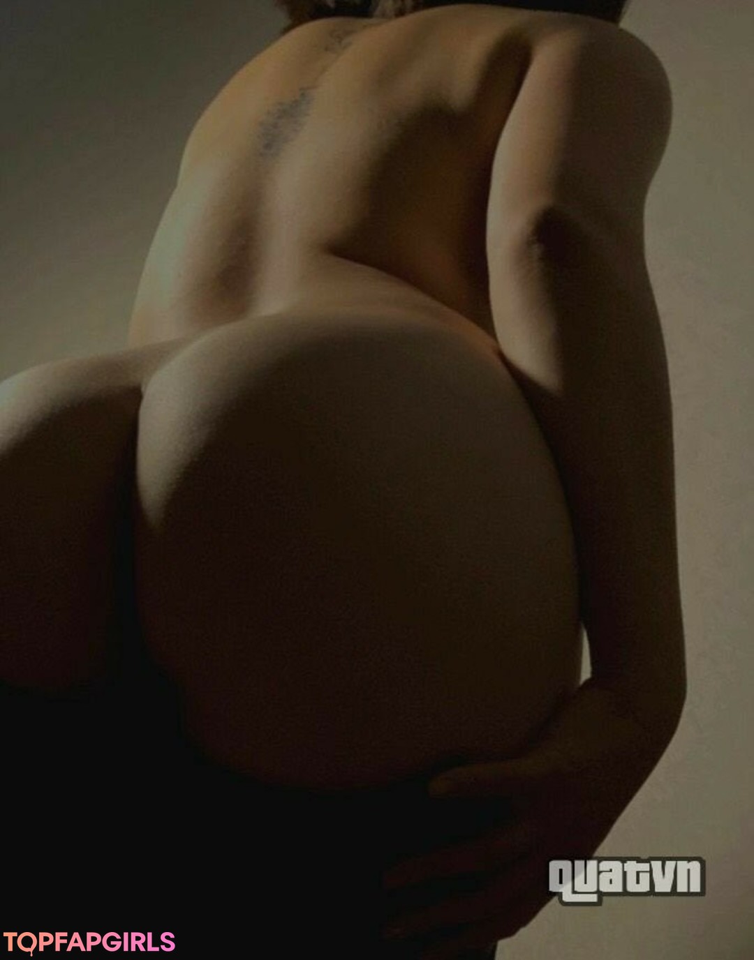 Photo nue de fuite OnlyFans de Hilovenano #122 Photo nue de fuite OnlyFans de Hilovenano #122